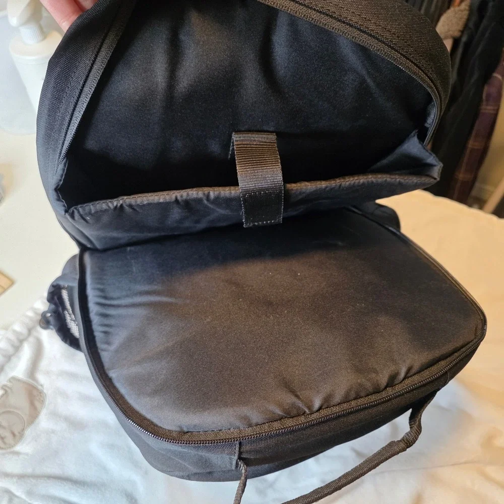 Targus Groove Laptop Backpack Black CVR600 Business Travel School Bag